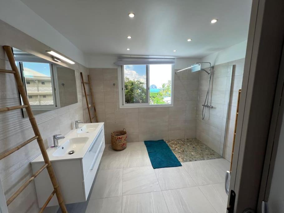 Villa En Bord De Mer, Vue Mer Au Diamant เลอ ดีอามงต์ ภายนอก รูปภาพ